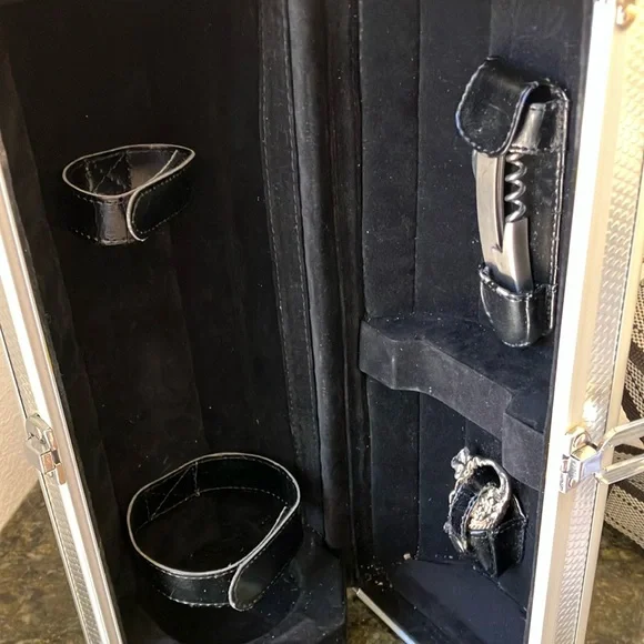 🍾🍾Wine To Go Case - Picture 5 of 8